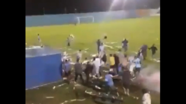 Arbitro aggredito dai tifosi dopo una partita