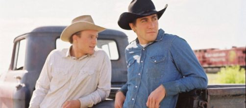Cena do filme O Segredo De Brokeback Mountain com os personagens Jack e Ennis