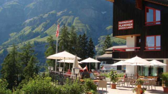 Albinen, il paese che offre fino a 60 mila euro per vivere l&igrave;