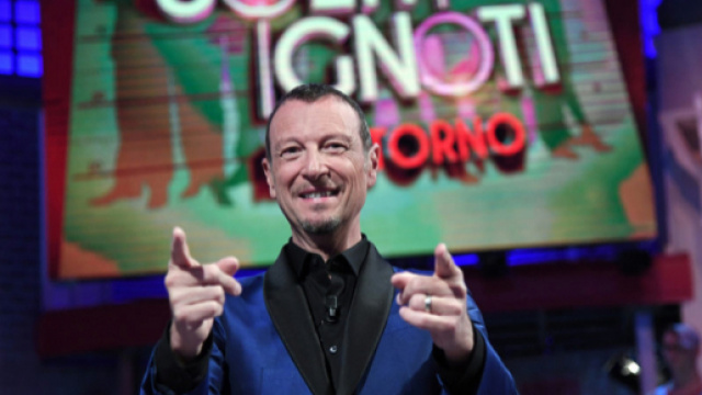 Capodanno Rai 1 2018: colpaccio di Amadeus, ecco chi porter&agrave; sul palco