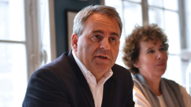 "Mon parti, c'est ma r&eacute;gion." Photo de Xavier Leoty // AFP