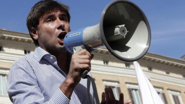 Riforma Pensioni, Di Battista M5s: Salvini a braccetto con chi vot&ograve; la legge Fornero, le novit&agrave;