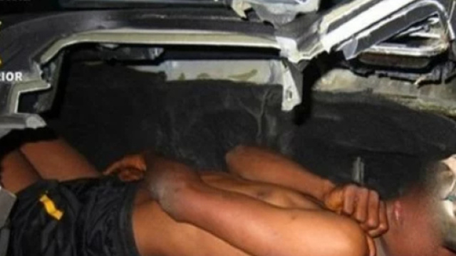 In Spagna fermato un trafficante di esseri umani: aveva un 12enne nel portabagagli