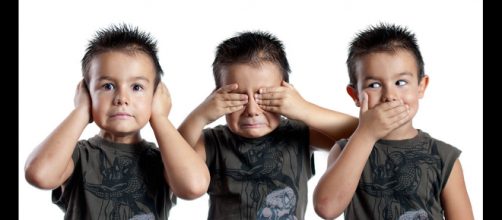 No escucho, no miro, no hablo...