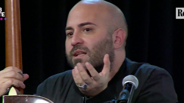 Giuliano Sangiorgi ha espresso il suo giudizio sul rap italiano.