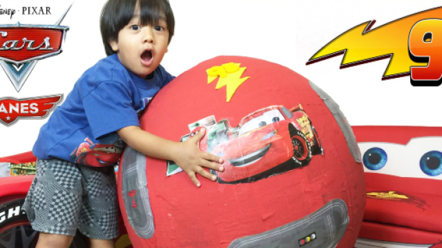 Ryan si diverte durante uno dei suoi video