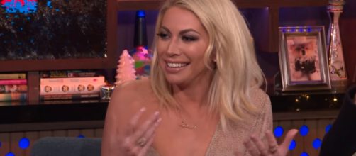 Stassi reveals which drink she loves to throw on an ex's face. - [via: YouTube/Watch What Happens Live]