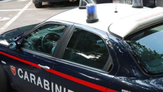 Carabinieri aggrediti da un ubriaco.
