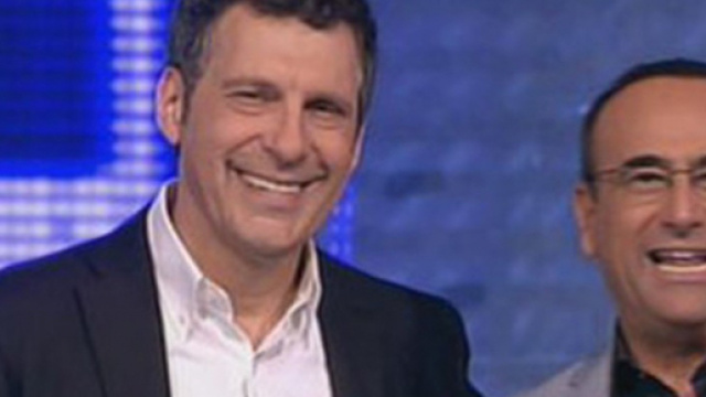 Fabrizio Frizzi insieme a Carlo Conti all'Eredit&agrave;
