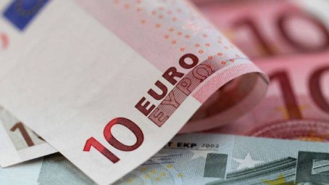 Stipendi: nuovo ritardo pagamenti supplenti scuola