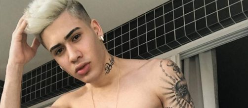 MC Kevinho faz festinha particular com ex-BBB em su&iacute;te de hotel (Foto: Reprodu&ccedil;&atilde;o/Instagram)
