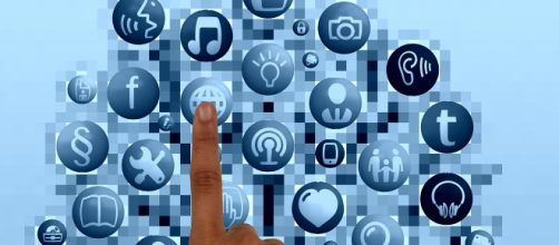 The internet may soon see a big change. [Image via Pixabay]