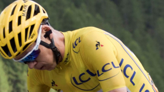 Chris Froome in maglia gialla al Tour de France.