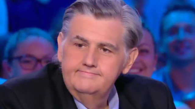 Pierre M&eacute;n&egrave;s n'a pas sa langue dans sa poche (Canal +)
