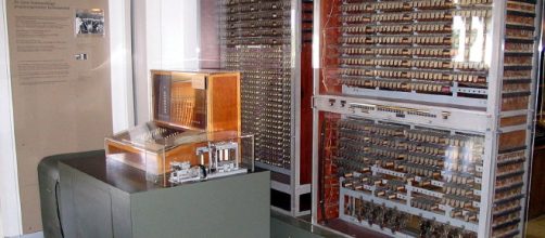 Replica of the Zuse Z3 in the Deutsches Museum in Munich, Germany. (Gary Stevens/HostingCanada.org/Wikimedia Commons)