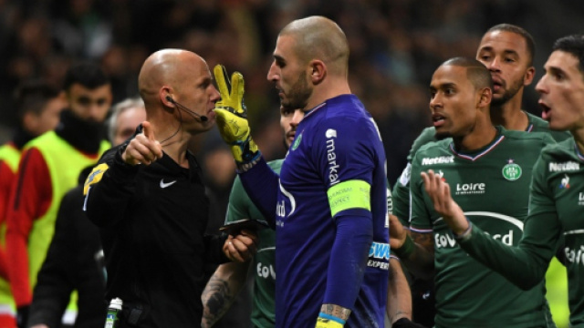 Saint-&Eacute;tienne s'enfonce encore