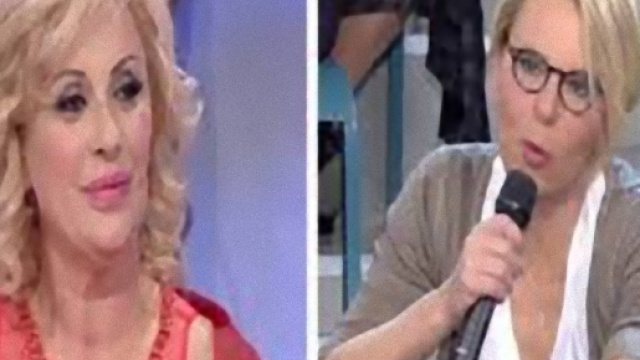 Maria De Filippi spiazza tutti e fa una sorpresa.