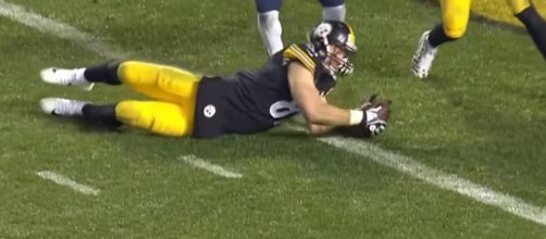 Jesse James drops a touchdown pass. - [NFL / YouTube screencap]