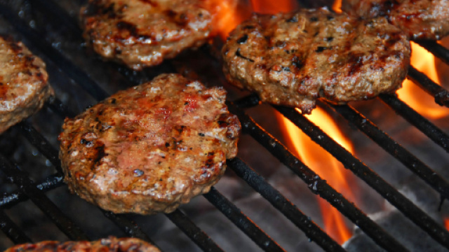 Hamburger e polpette: che carne macinata si usa?