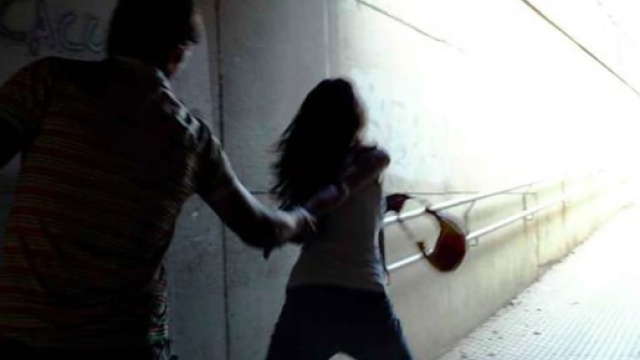 Tentata violenza sessuale di una minorenne.