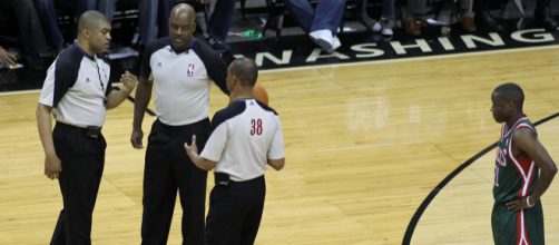 Referees and players are at odds over mutual disrespect [Image via Wikimedia]