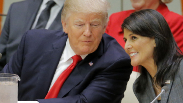 Il presidente USA Donald Trump e l'ambasciatrice Nikki Haley
