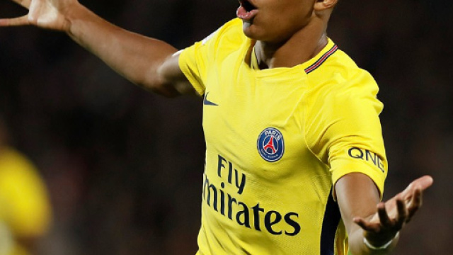 Metz 1-5 PSG: Kylian Mbappe grabs debut goal | Daily Mail Online - dailymail.co.uk