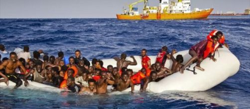 Miles y miles de personas han dejado su vida intentando atravesar el Mediterr&aacute;neo.