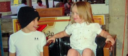 Paris com Ella quando eram mais novos