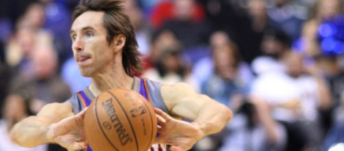 Steve Nash is eligible to be inducted into the Basketball Hall of Fame for the first time in 2018. [Image Source: Flickr | Keith Allison]