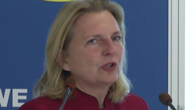 Karin Kneissl, ministra degli Affari esteri dell'Austria