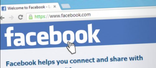 Facebook was not successful at preventing fake news and ditches the red flag - Image credit - Public Domain | Pixabay