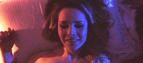 Sandy da um toque especial no seu clipe