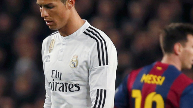 Dans le cadre de la 17&egrave;me journ&eacute;e de Liga, le Real Madrid re&ccedil;oit le FC Barcelone pour le tr&egrave;s disput&eacute; Clasico.