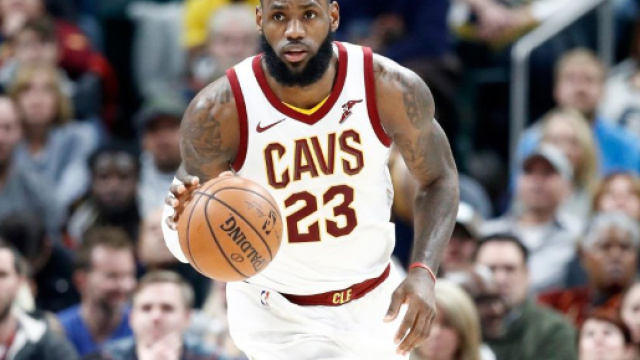 NBA - LeBron porte encore Cleveland, Houston encha&icirc;ne un 13e ... - eurosport.fr