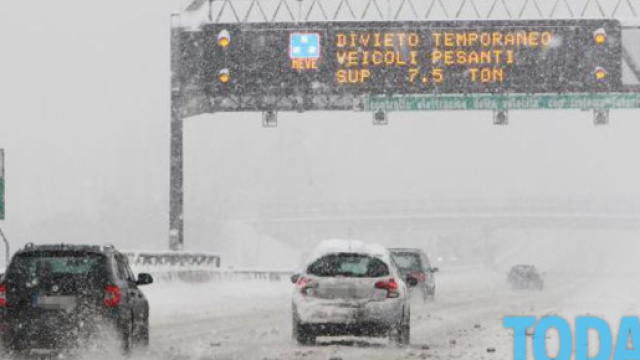 Meteo, Italia nella morsa del maltempo: gioved&igrave; "la grande nevicata" - today.it