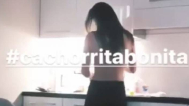 Ignazio Moser pubblica un video di Cecilia nuda senza maglia: il web si scatena