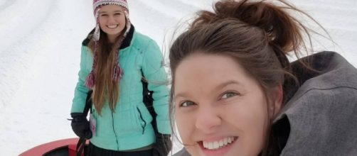 Duggar fans not approving of Kendra Duggar's risky behavior while pregnant. [Image Credit: Amy King/Instagram]