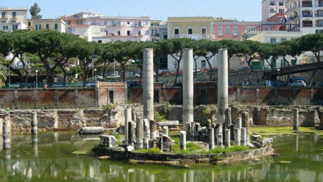 Il Macellum di Pozzuoli o Tempio di Serapide.