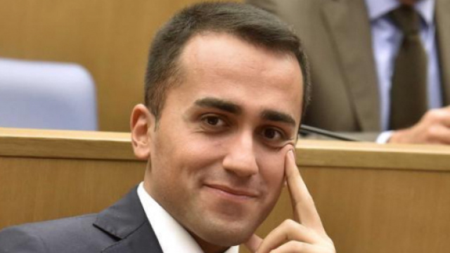 Luigi Di Maio delinea la strategia del M5S per formare un governo