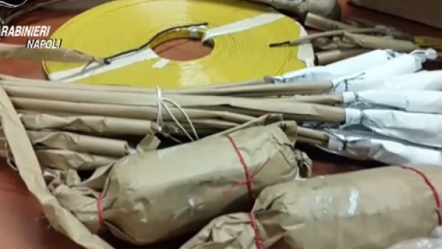 Botti per il Capodanno 2018 sequestrati a Napoli, a cominciare dalla bomba "Kim 'o coreano".