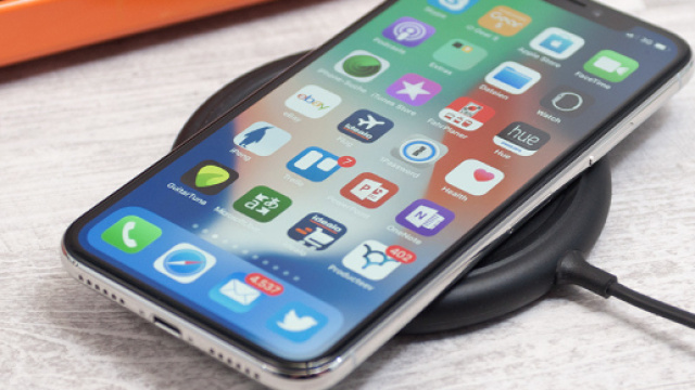 Apple iPhone X, ricarica non veloce rispetto ai top gamma android