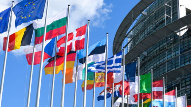 la Commission europ&eacute;enne condamne Google &agrave; 2,42 milliards d'euros ... - usine-digitale.fr