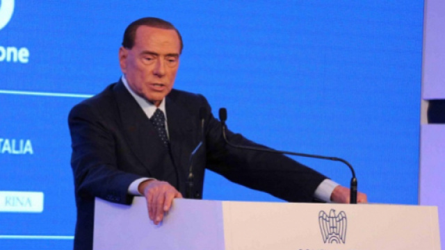 Silvio Berlusconi: la Corte di Strasburgo si esprimer&agrave; sulla sua ricandidabilit&agrave;, ma il cavaliere &egrave; gi&agrave; in campagna elettorale