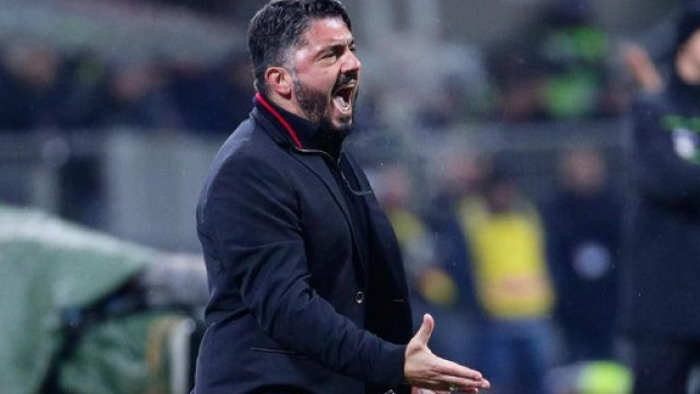 Gattuso urla alla squadra durante la partita