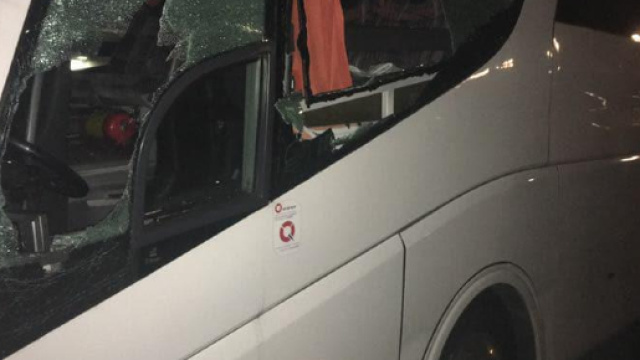 Pietre contro il pullman del Lecce