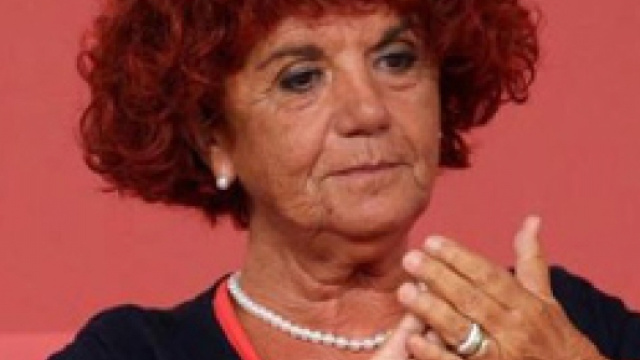 Scuola, le ultime novit&agrave; sul rinnovo del contratto 2018 e sugli aumenti degli stipendi.
