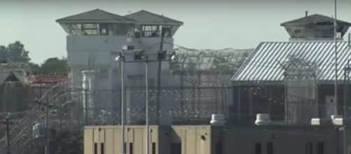 ALCU sues Nebraska for death drug dealer details (Image from Wochit News/YouTube)