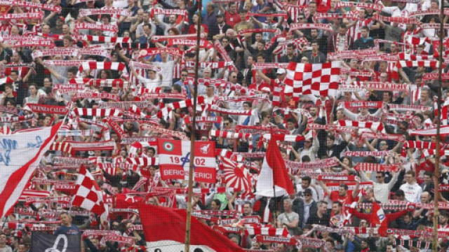 La tifoseria vicentina - foto hellas1903.it