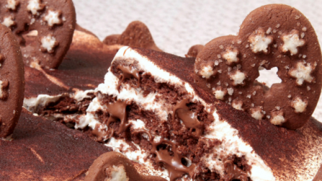 Un'idea di presentazione per la torta Pan di Stelle - giallozafferano.it